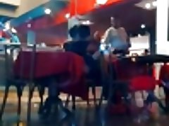 Publiczny seks w restauracji