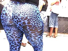 Omg ogromny tyłek latina w Projektant legginsy